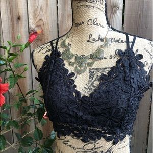 Daisy Criss Cross Bralette Adjustable Straps Black